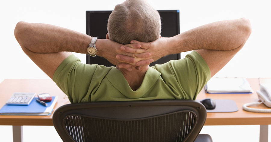 3 Clever Ways to Hide Hair Loss During Video Conferences